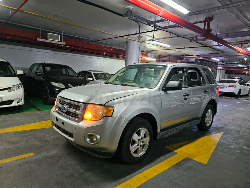 FORD ESCAPE 2012 MODEL FULL OPTION GCC CAR FOR SALE63612083513858113