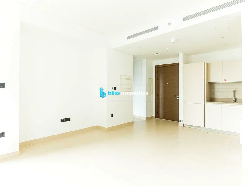 Burj Khalifa View | Luxurious Layout | Vacant63757953176577111