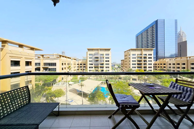 Stunning | Huge | Pool views | 2 Parkings63726658123393110