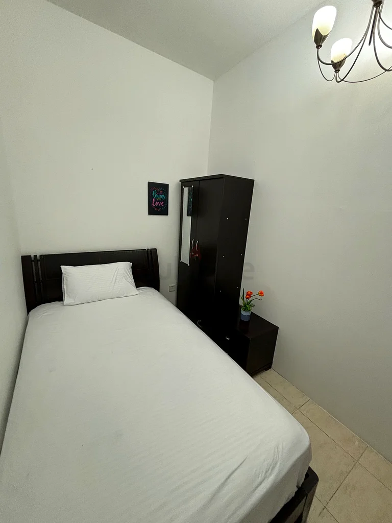 Single Partition in Skycourts, 5 Mins from DSO, Available now.63796680512003110