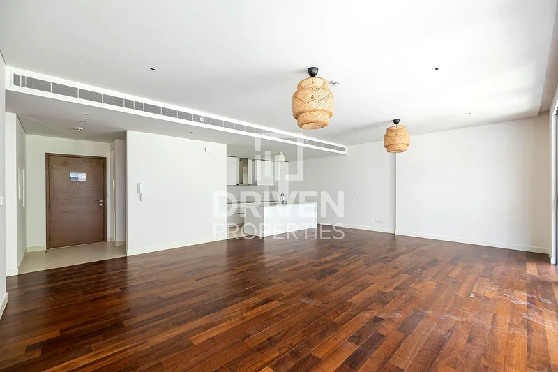 Unique Layout with Pool View | Vacant Apt63948597842433110