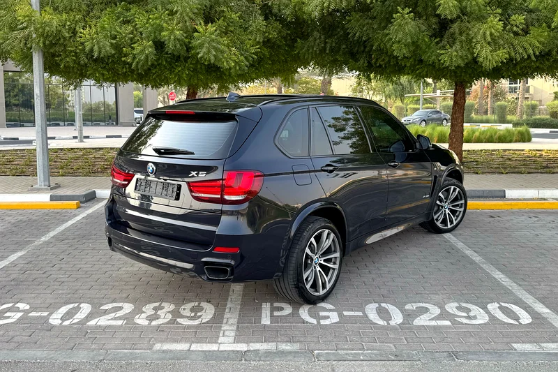 Full AGMC Service History | BMW X5 xDrive50i M-Sport 2017 GCC Specs (2 Keys / Single Owner)63612056378881112