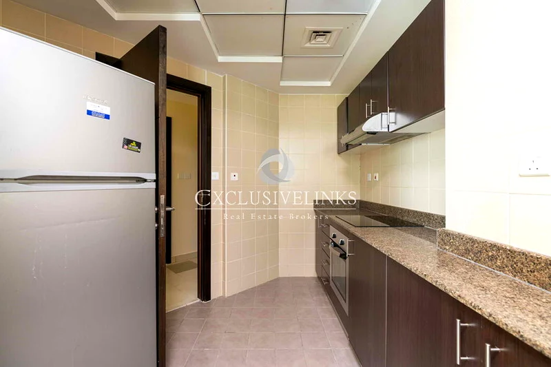 تصميم واسع | طابق عالٍ | موقع متميز64040916066691112