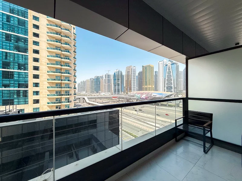 وحدة مميزة | طابق عالي | بالقرب من محطة المترو64037277973377112