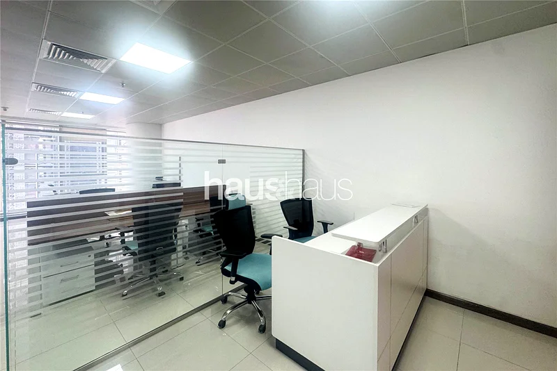 Vacant | Furnished | Prime Location63620939769219111