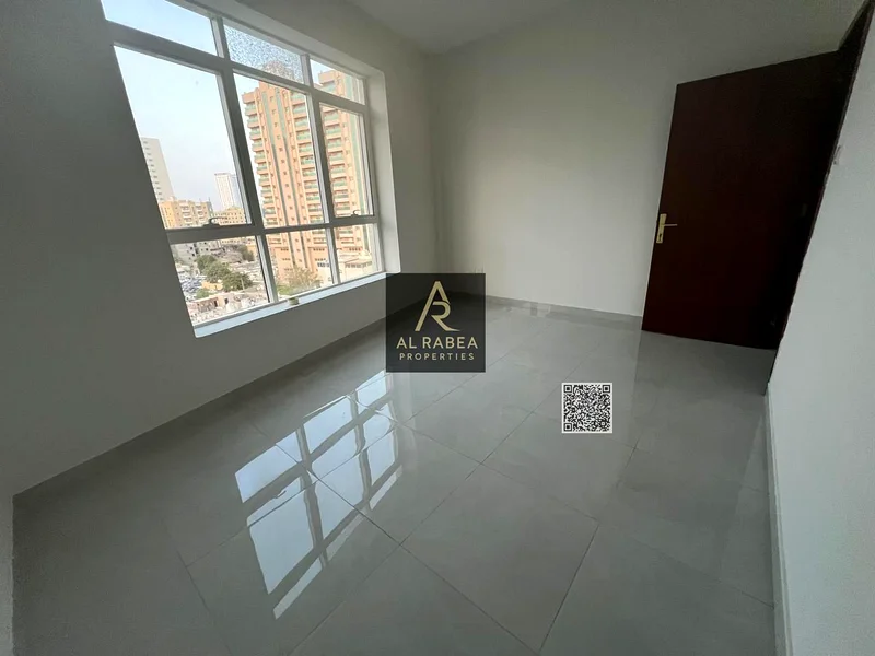 فرصتك الآن للعيش مباشرة على كورنيش عجمان63811389122178112