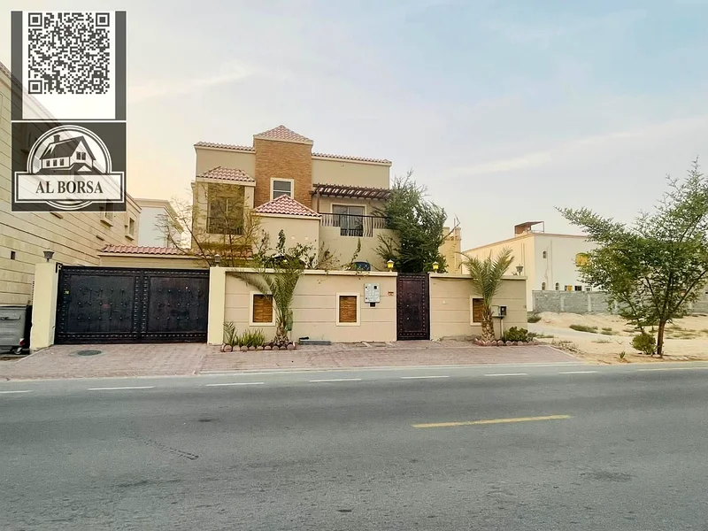 🏡 تأجير – فيلا سكنية/تجارية مميزة في الروضة 📍 الموقع: شارع رئيسي متميز، موقع استراتيجي وسهل الوصول63721988189314110