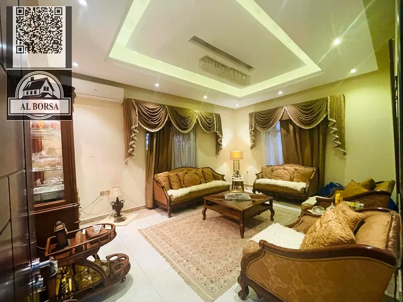 🏡 تأجير – فيلا سكنية/تجارية مميزة في الروضة 📍 الموقع: شارع رئيسي متميز، موقع استراتيجي وسهل الوصول63721988189314111