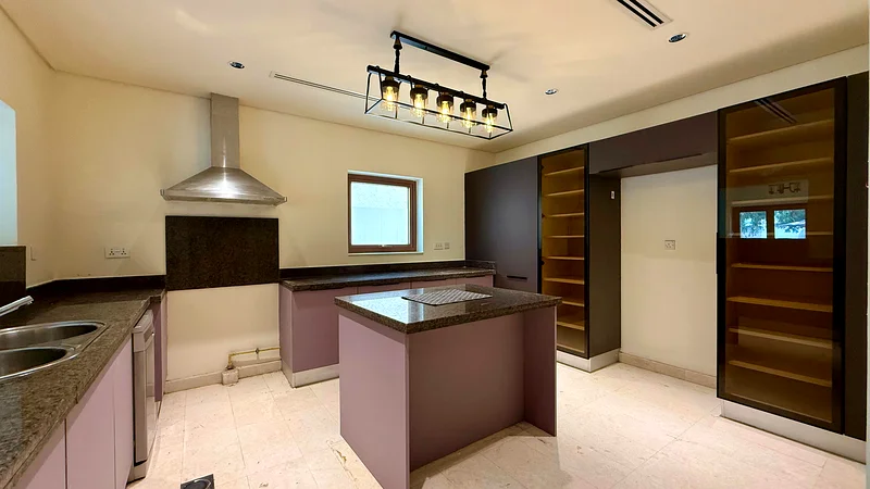3BR Type A | Near Park | Upgraded | Best Price63762121696386110