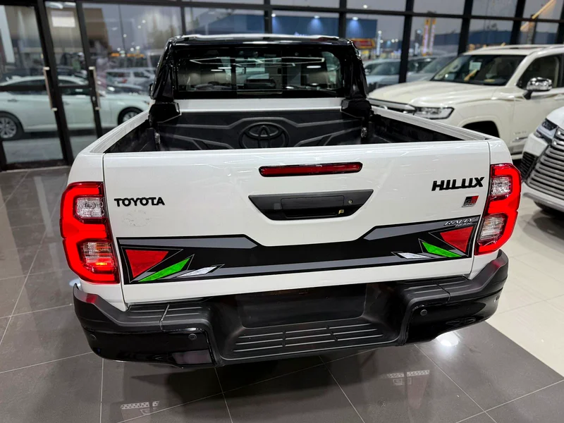 TOYOTA HILUX 4.0L GR RALLY 2025YM تويوتا هايلوكس جي ار رالي  بنزين63612449708034114