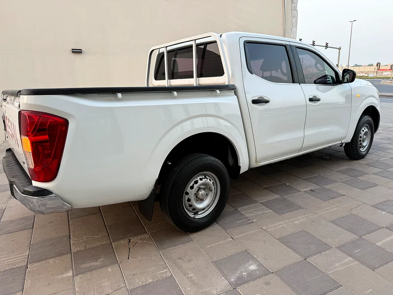 Nissan Navara 2017 gcc good condition63612793503107113