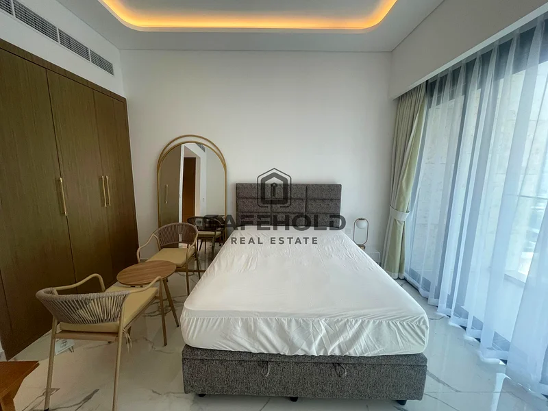 MORDEN FURNISHING | BALCONY VIEWS | 12 CHEQS63801246539011110