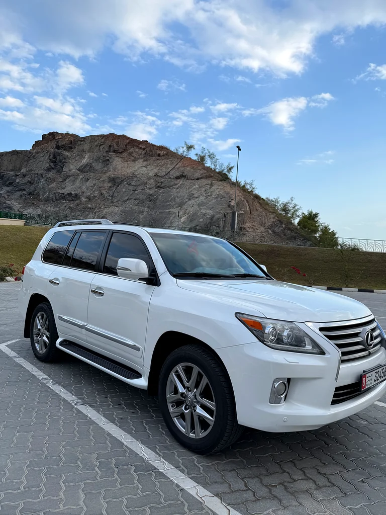 Lexus Lx57063612072057218110