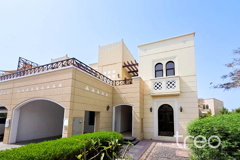 Semi Detatched | Vacant Now | Large Plot63731086413570114