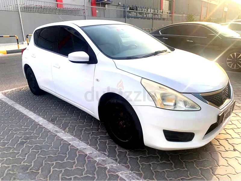 Nissan Tiida 201563613132041473114