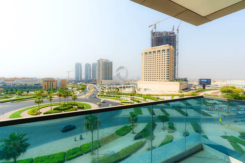 Spacious | Bright 1 BR | Skyline View63732018647555110