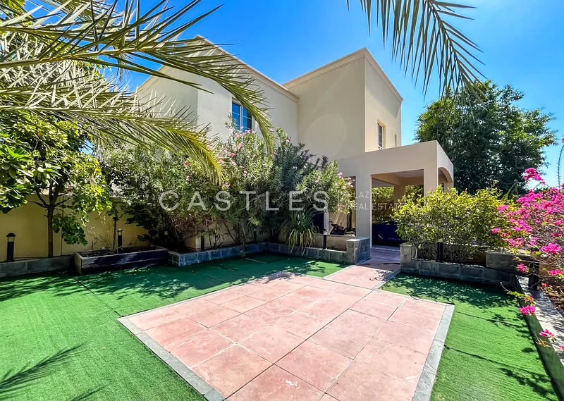 نوع مطوّر 4 | حصري | فيلا من 4 غرف نوم + خادمة63917283592450111
