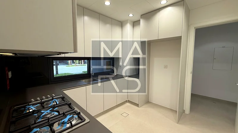 Luxurious 3-Bedroom Corner Townhouse in Robinia, Masaar – AED 160,000 Yearly63654746091394114
