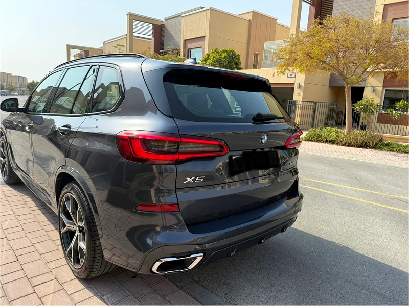 BMW X5 in great condition with valid warranty and service63612446158082114