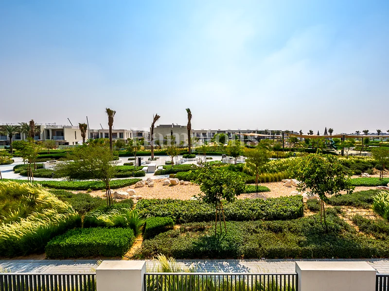 Central Park View | Single Row | Vacant September63732207654913110