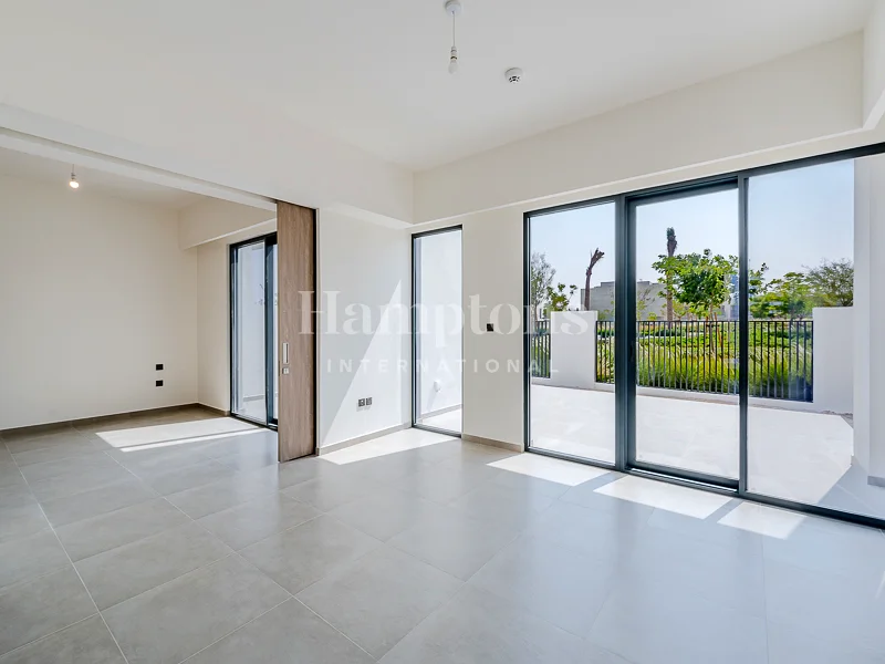Central Park View | Single Row | Vacant September63732207654913114