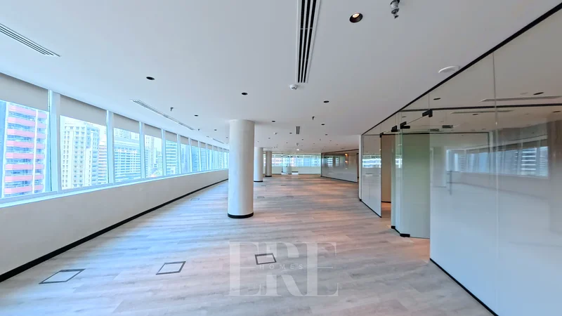Fully Renovated | Best Location | Fully Fitted63824084291843114