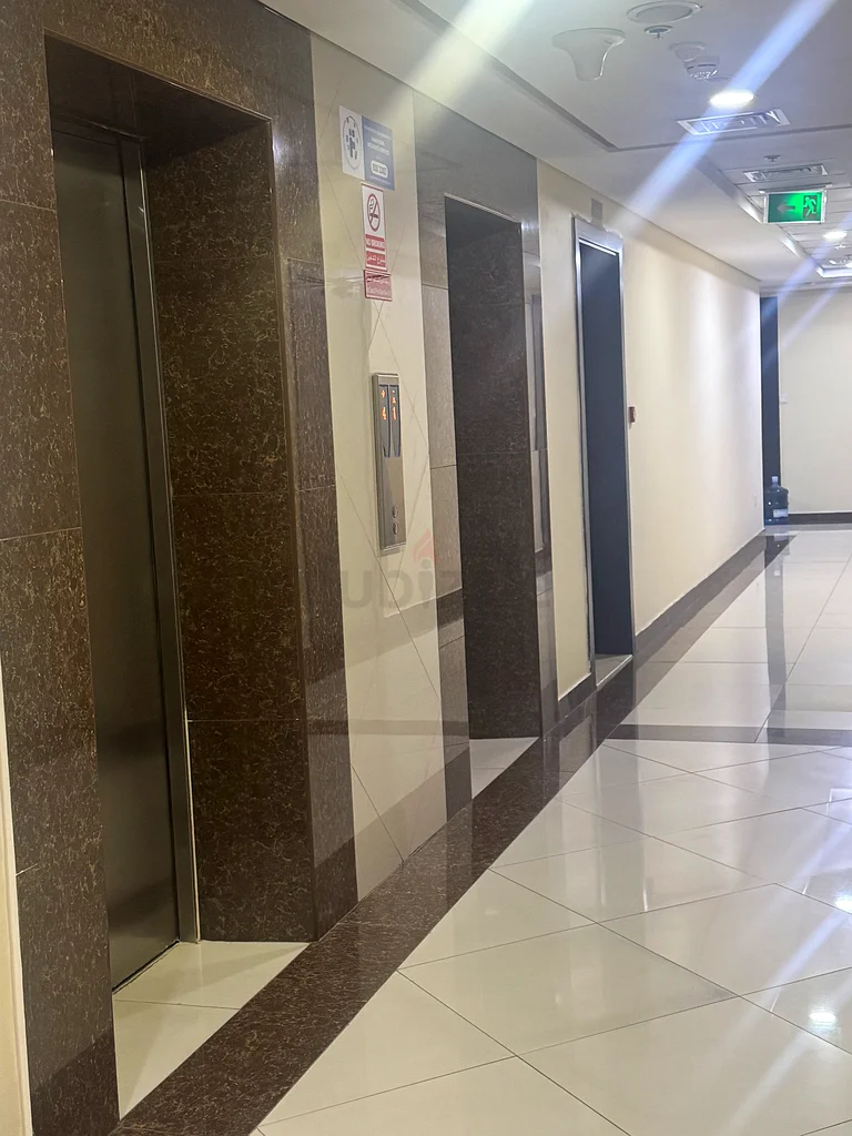 Executive partition for rent for females only63797699220737110