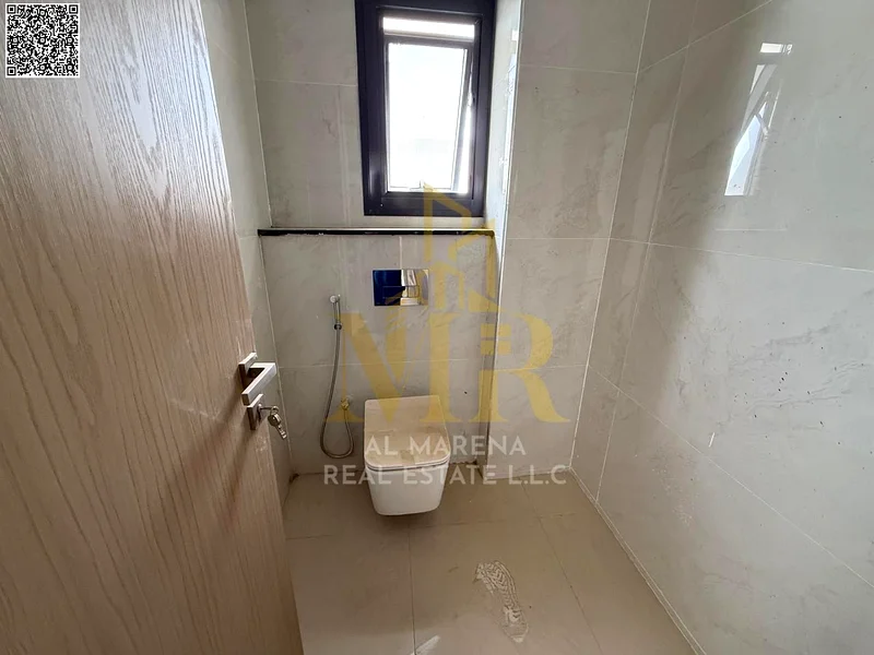 A villa with a price inclusive of registration and ownership fees on the main street, ready for occupancy in the most upscale areas of Ajman. Freehold63907256341890114