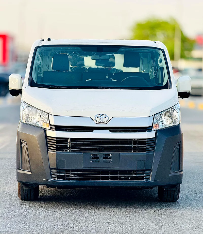 TOYOTA HIACE VAN 3.5 NEW CAR 0KM 2023636124490256651112