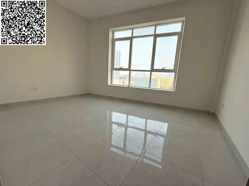 موقف سيارات مجاني لشقة بإطلالة على البحر مع أفضل 3 غرف نوم رئيسية وبغرفة خادمة ومطبخ كبير جدًا وشرفتين و4 حمامات63811108027779113