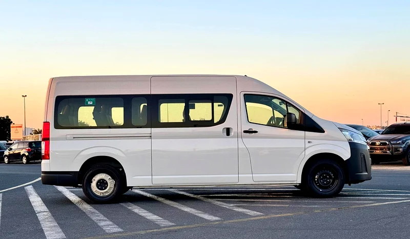 Toyota Hiace High Roof MT 2.8L 2025 Diesel63612449251074112