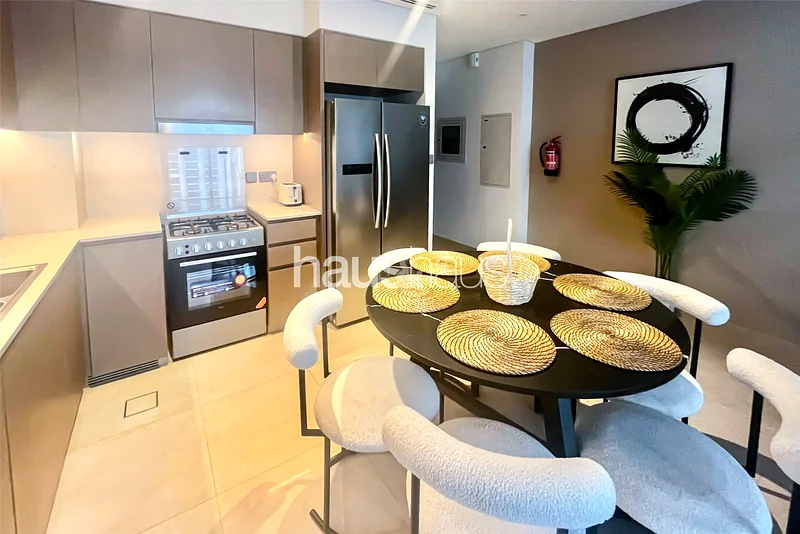 Fully Furnished | Stunning Views | Chiller Free63772753108098114