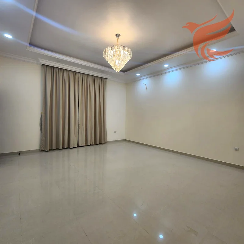 فيلا بتصميم عصري مكونة من 5 غرف نوم وغرفة خادمة للإيجار في الرفعة63814555893378113