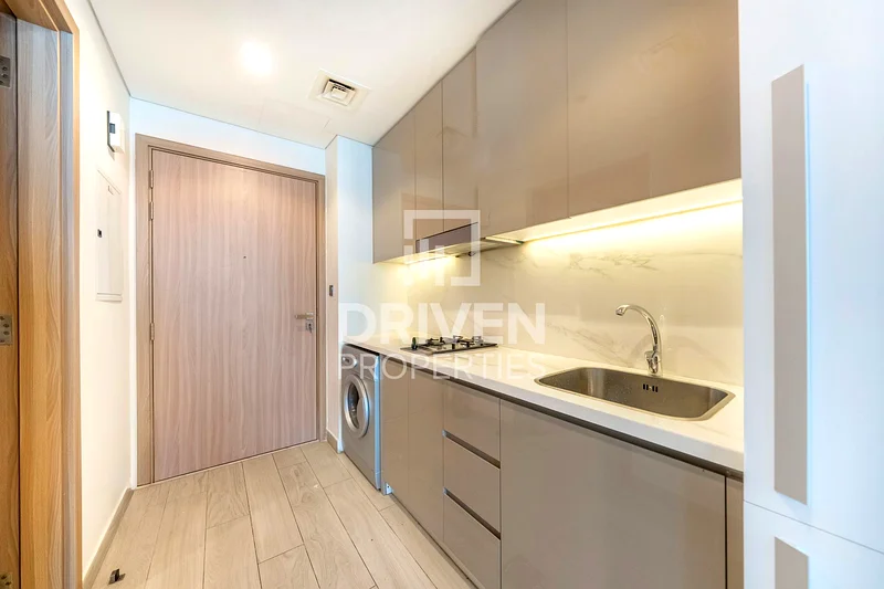 Elegant Studio | Community View | Prime Location63740299454979114