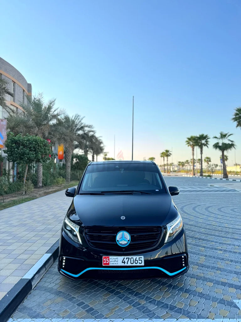 LUXURY GAMING VAN Mercedes V250 Blackstar Custom63699041985795111