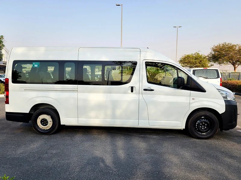 TOYOTA HIACE PASSANGER VAN, 3.5L 13 SEATER, 2026, GCC SPECIFICATION, BRAND NEW !!63612448420609114