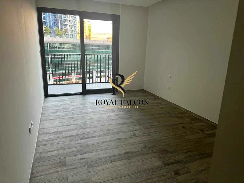 منظر المسبح | الوحدة الأكبر | جديدة بالكامل63798616286338112