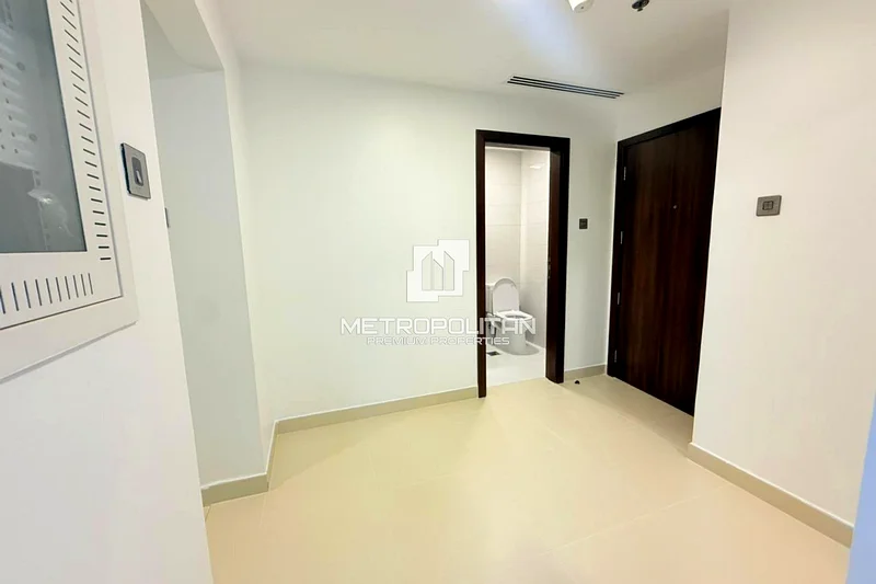 High Floor | Multiple Cheques | Spacious Layout63786758913537114
