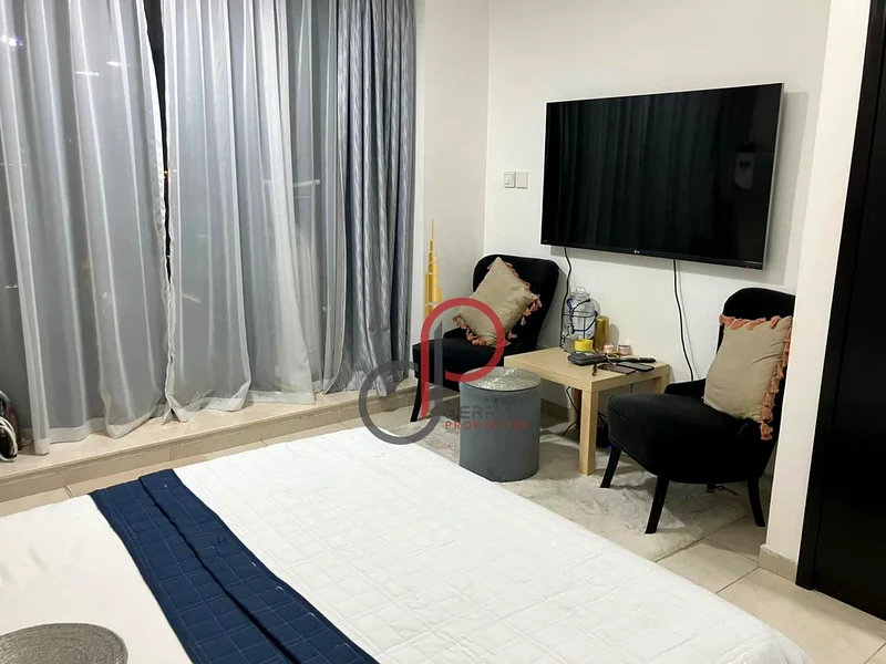 STUDIO | FURNISHED | LAKE VIEW63749431050626110