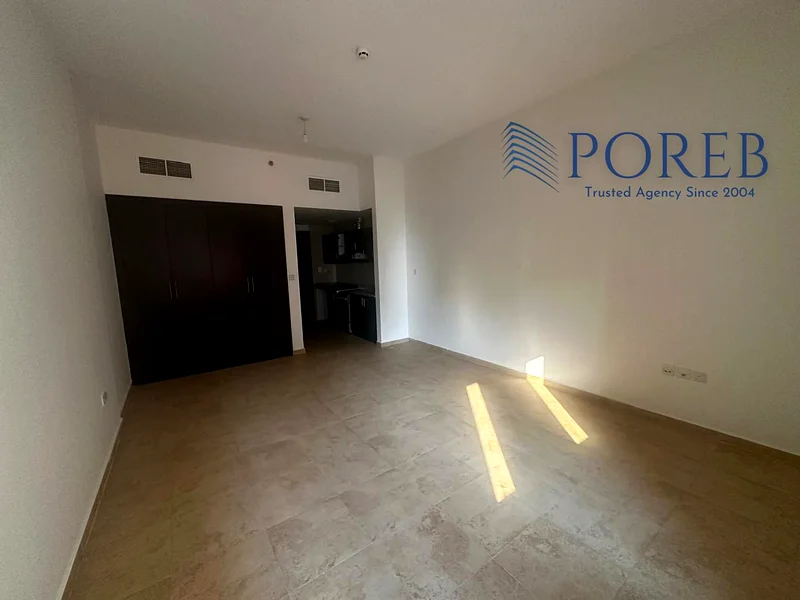 Chiller Free | Prime location | vacant soon63748105399809111