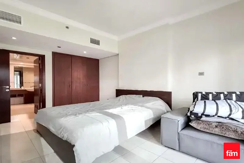 LAKE VIEW | HIGHER ROI | BALCONY | CLOSE TO METRO63987419592322113