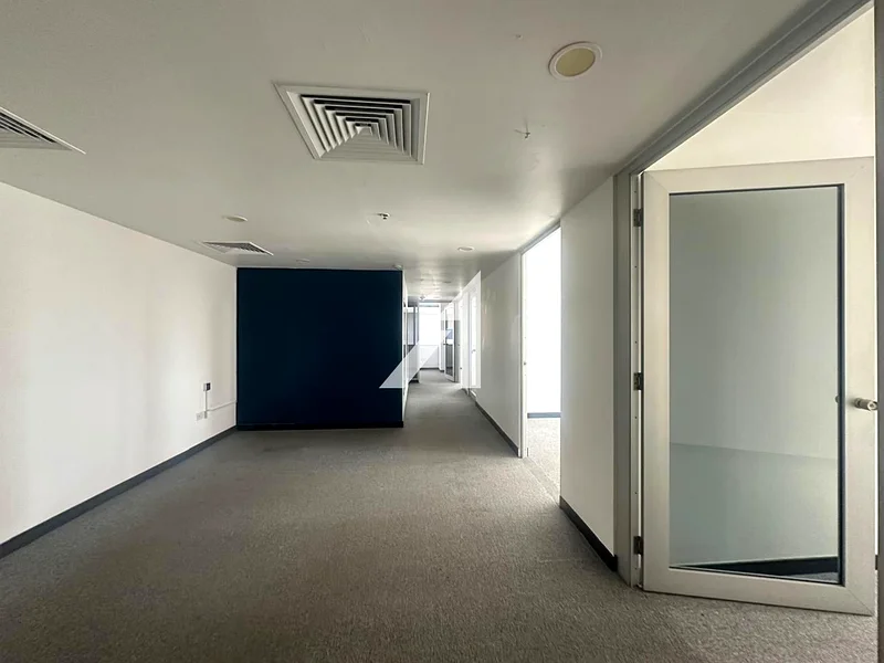 Prime Location | Close to Metro | Fitted and Ready63617435683330114