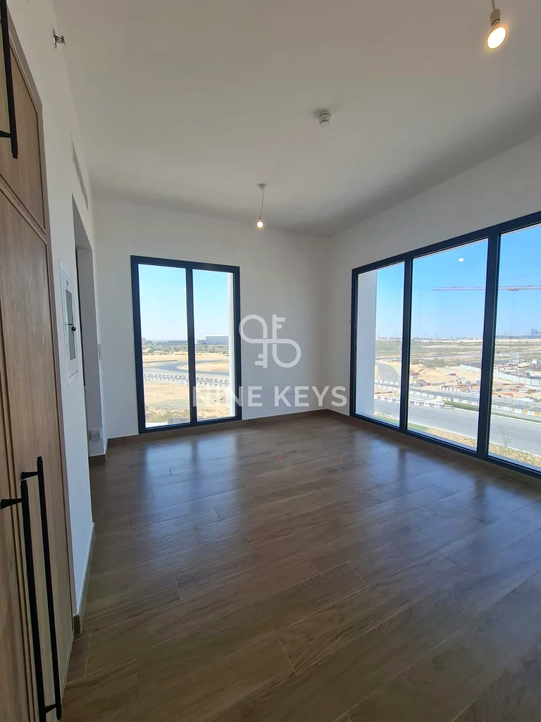 جديد بالكامل | مطبخ مجهز بالكامل | تخطيط واسع | إطلالة على تاون هاوس مها63736994602369111