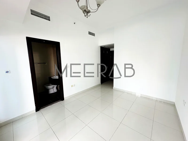 Large 2 Bedrooms | Vacant | Low Floor | Best Price63735110655235114