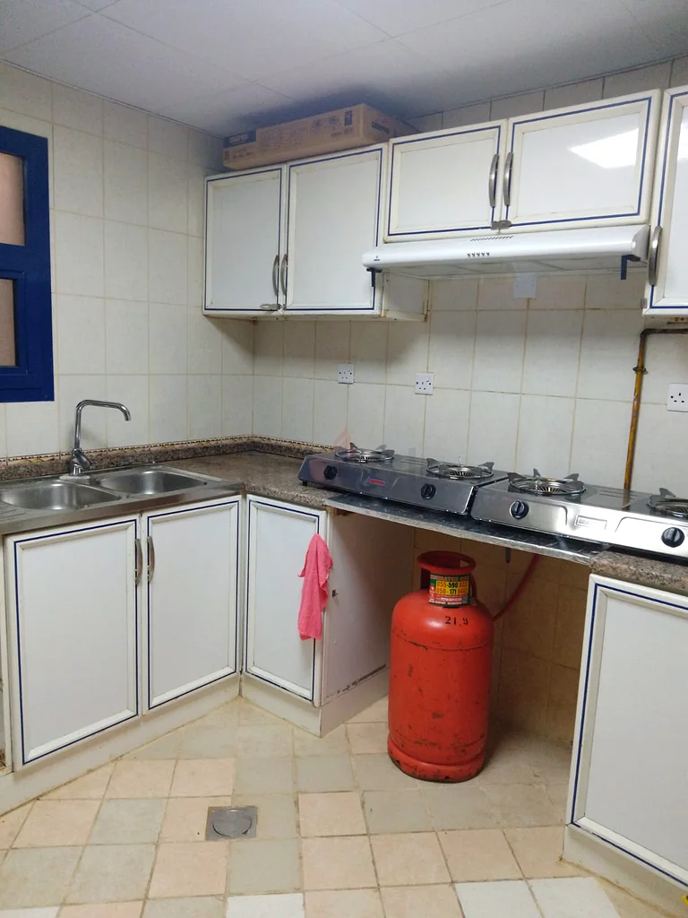 مساحة نوم للسيدات التنفيذيات - 700 درهم، اتصل على:63795945693699111