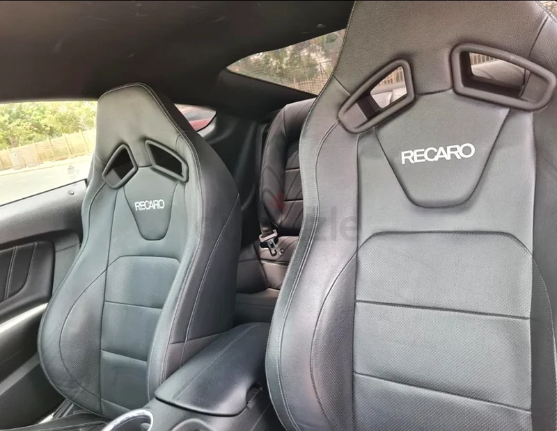 Mustang V4 Turbo ecoboost in perfect condition - serviced at Al Tayer63612081819267114