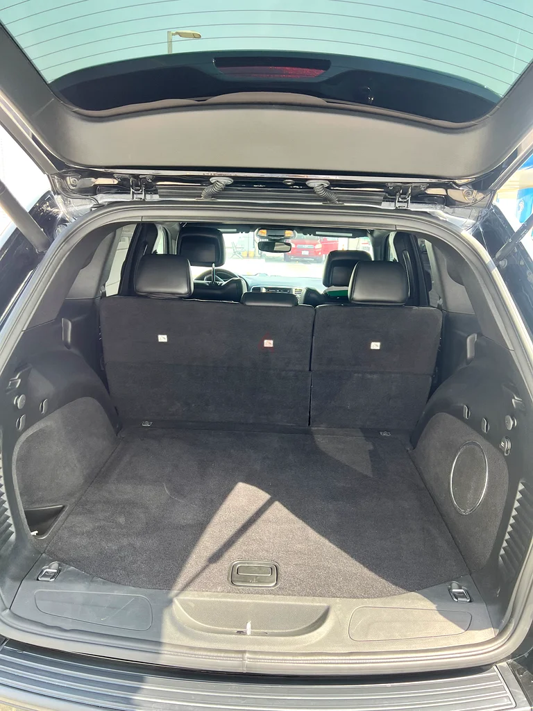 Very clean and ready to drive Grand Cherokee63612071440642114
