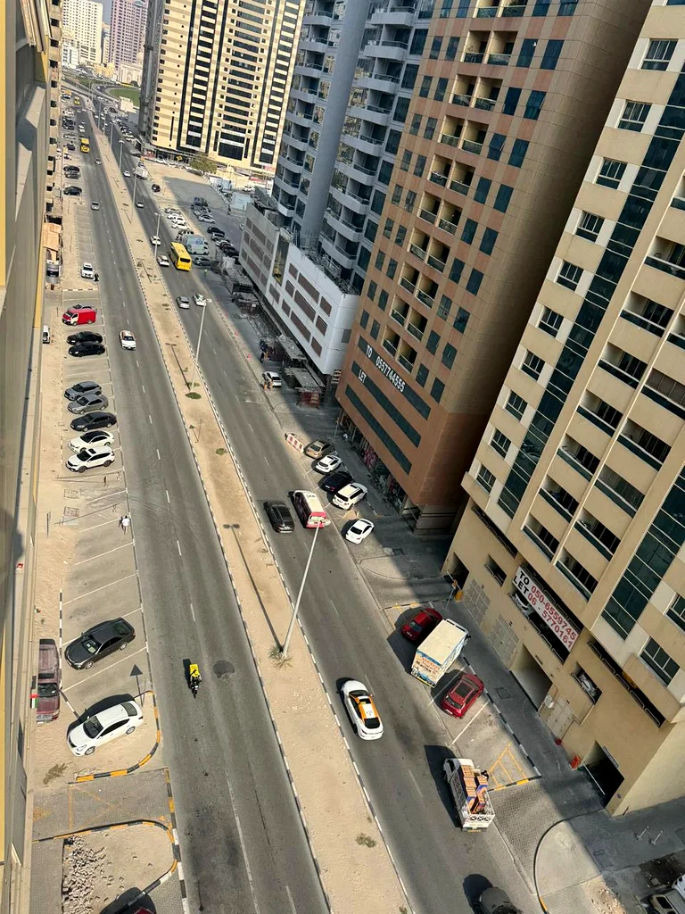 للإيجار غرفتين وصالة في التعاون63827763425153111