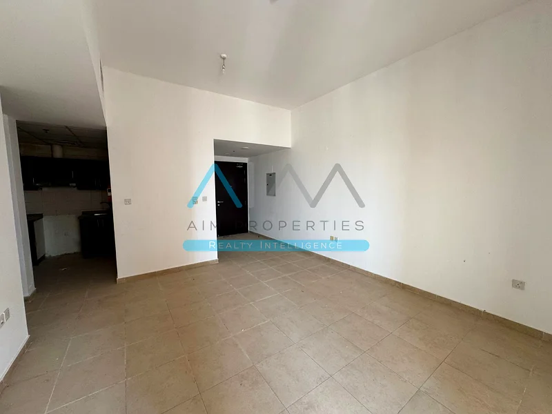 Most Reasonable Chiller Free Apt On Most Prime Location in DSO63748105416834111
