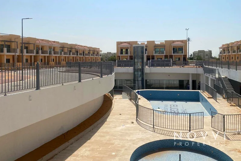 3 غرف نوم مع غرفة خادمة | مأهول | قابل للتفاوض63918553891970111